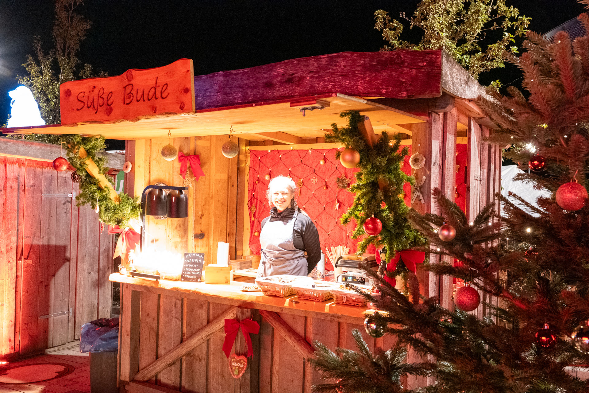 Weihnachtsmarkt ewimed Marktstand