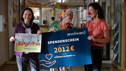 Helfer Helfen – Spendenübergabe Clowns im Dienst