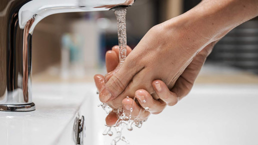 Titelbild Hygiene-Routine bei Katheter und Verband